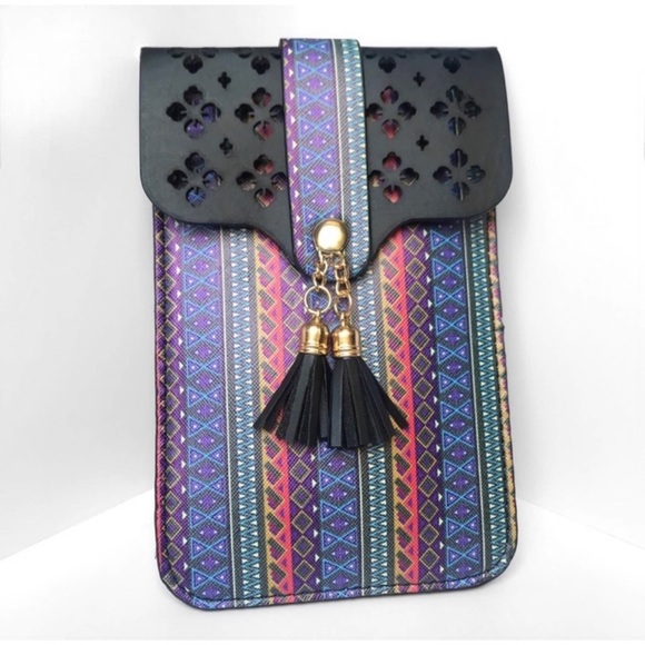 1 LEFT! Aztec Black Blue Crossbody Bag Purse Cellphone Holder - Picture 3 of 7